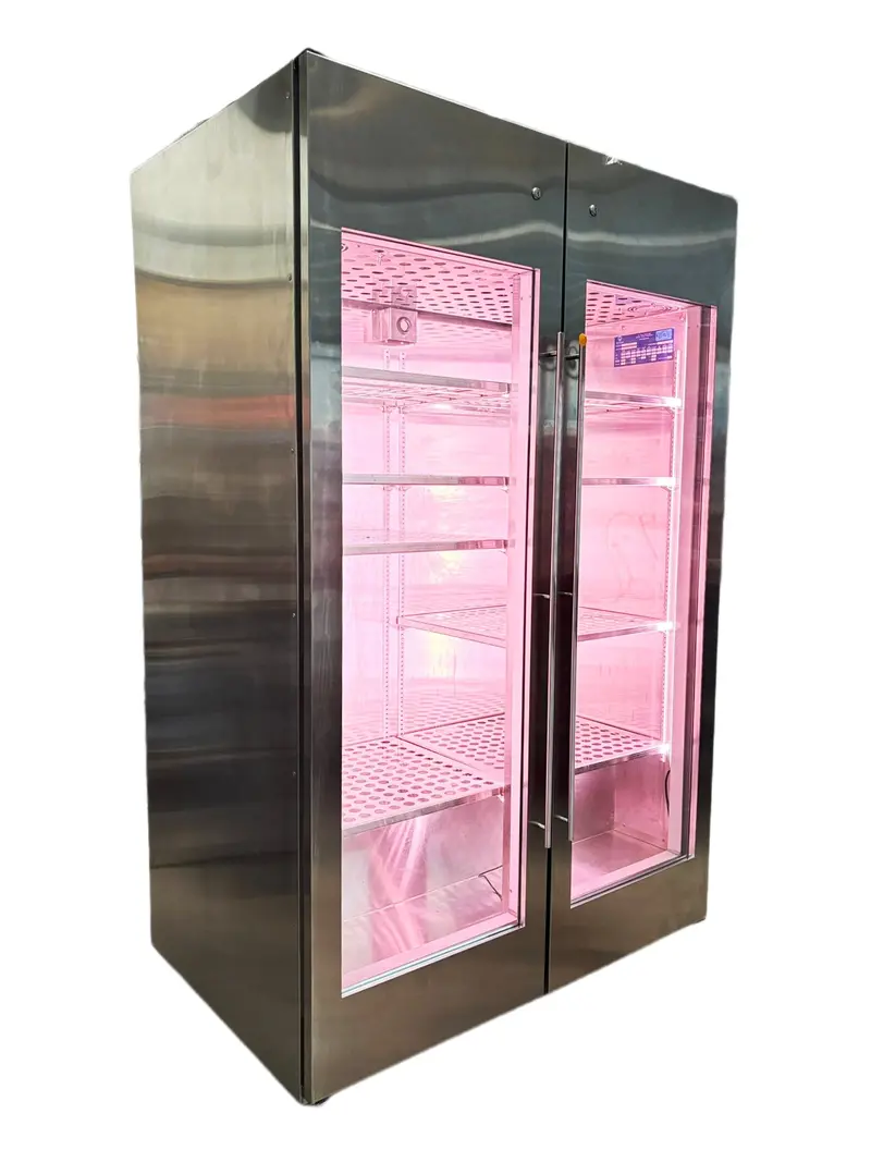 Dauphinais Dry Age Meat Case Used For02069 1
