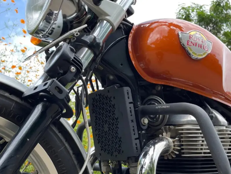 Radiator Guard Black For Royal Enfield Interceptor650 - Auto Engina 1