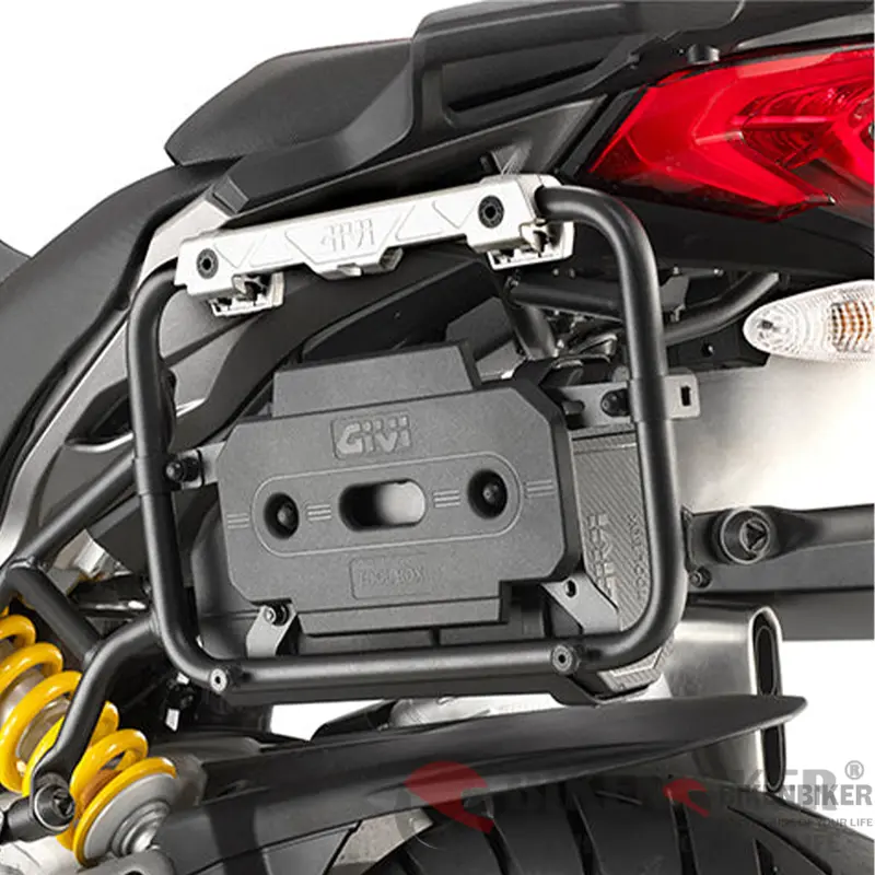 Specific Kit To Install The S250 Tool Box On Plr7406cam - Givi 1