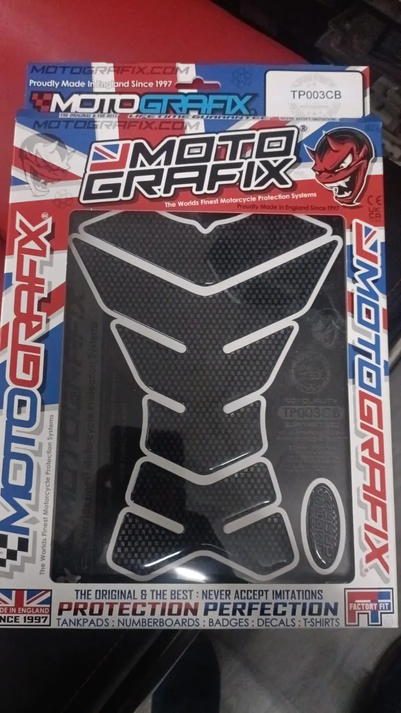 Tank Pad Universal Plain  Motorcycle -Motografix 1
