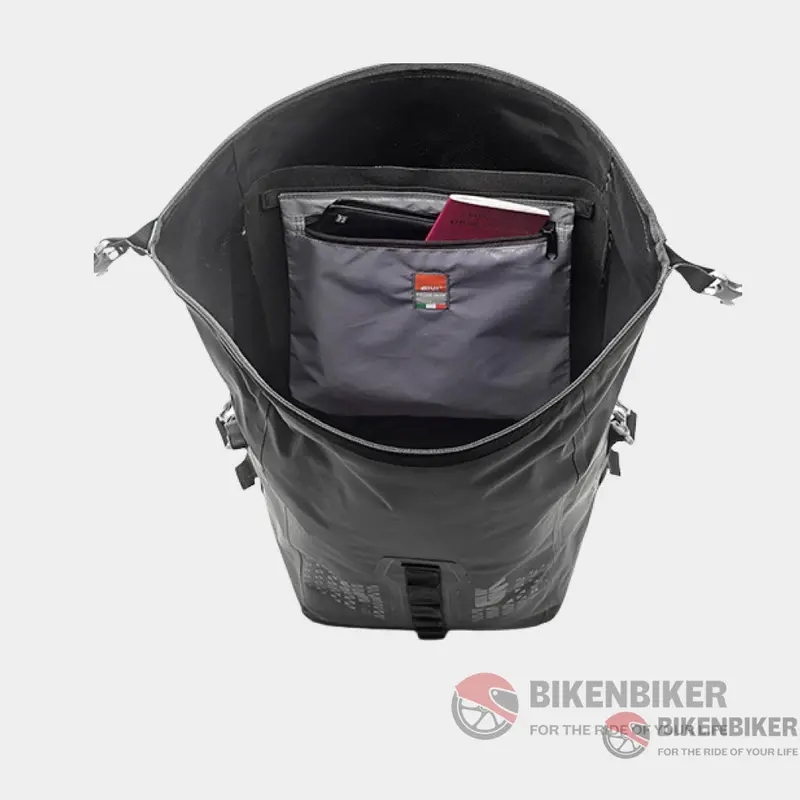 Waterproof Motorcycle Rucksack 35Ltr- Givi 1